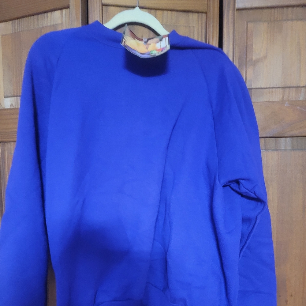Nwt fruit of the loom casualwear sweatshirt
